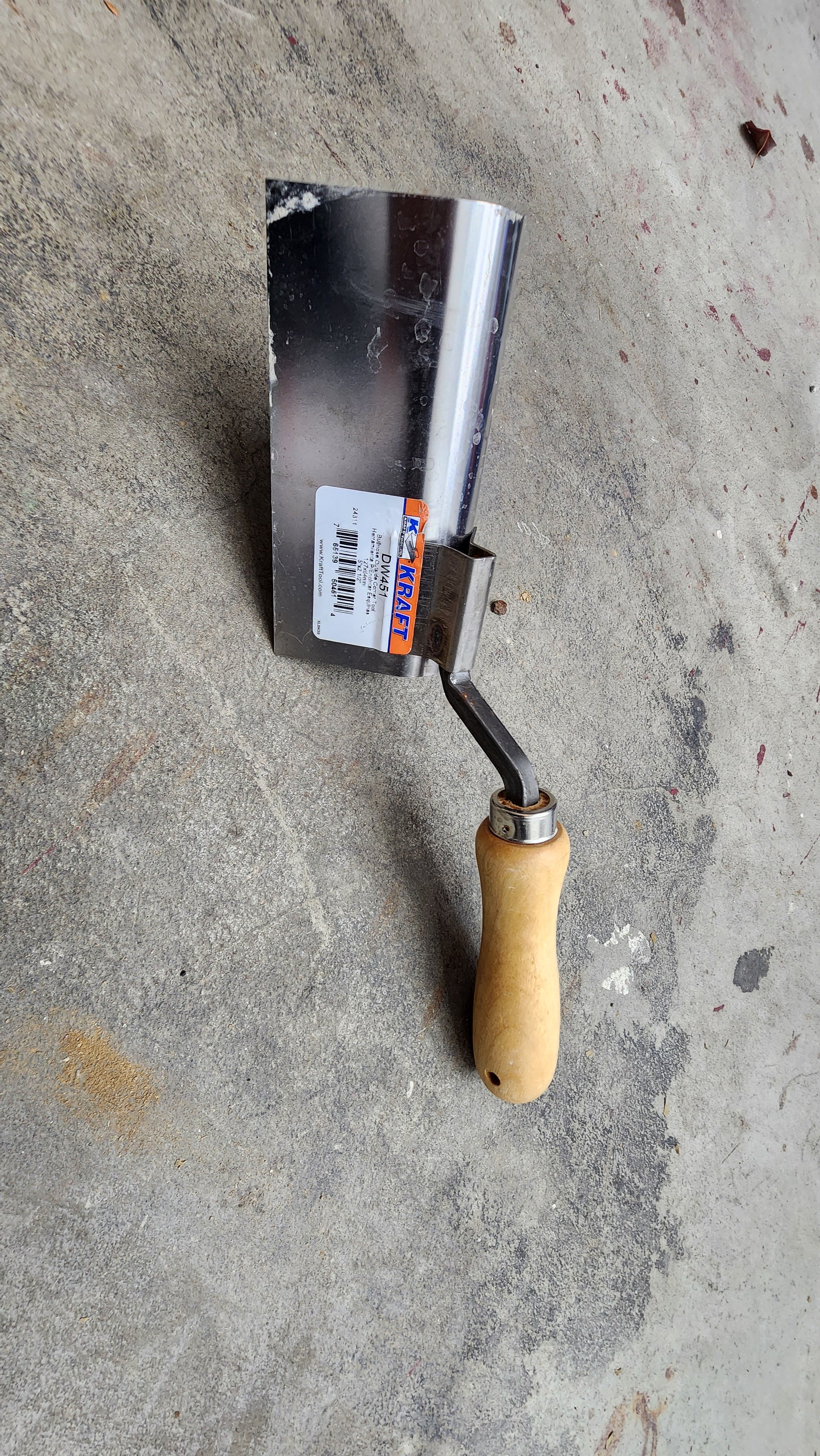 Kraft tool. Concrete outside corner 5 inch